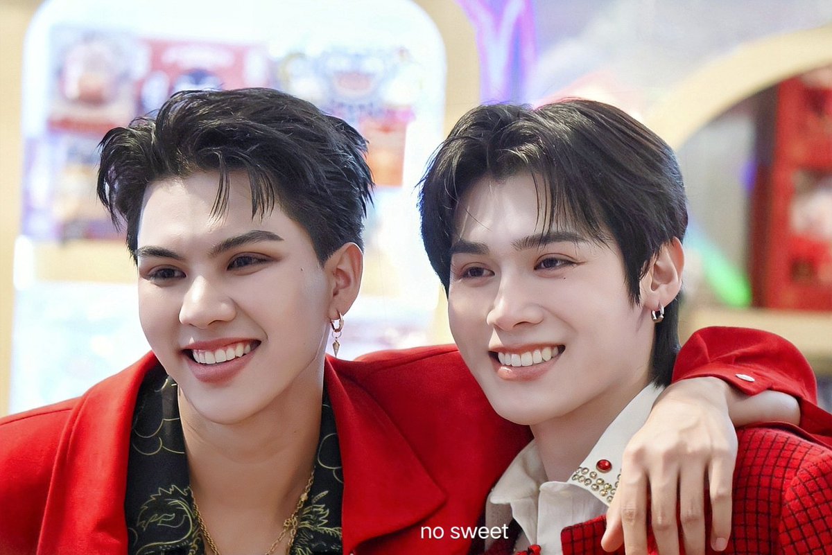 pploveff's tweet image. 250129 A Prosperous Chinese New Year
SIAM CENTER CNY WITH FORTPEAT
#SiamCenterxFortPeat
@fort_fts @peatwasu
#FortFTS
#ComeFortZon
#CaptainPeat
#Peatwasu