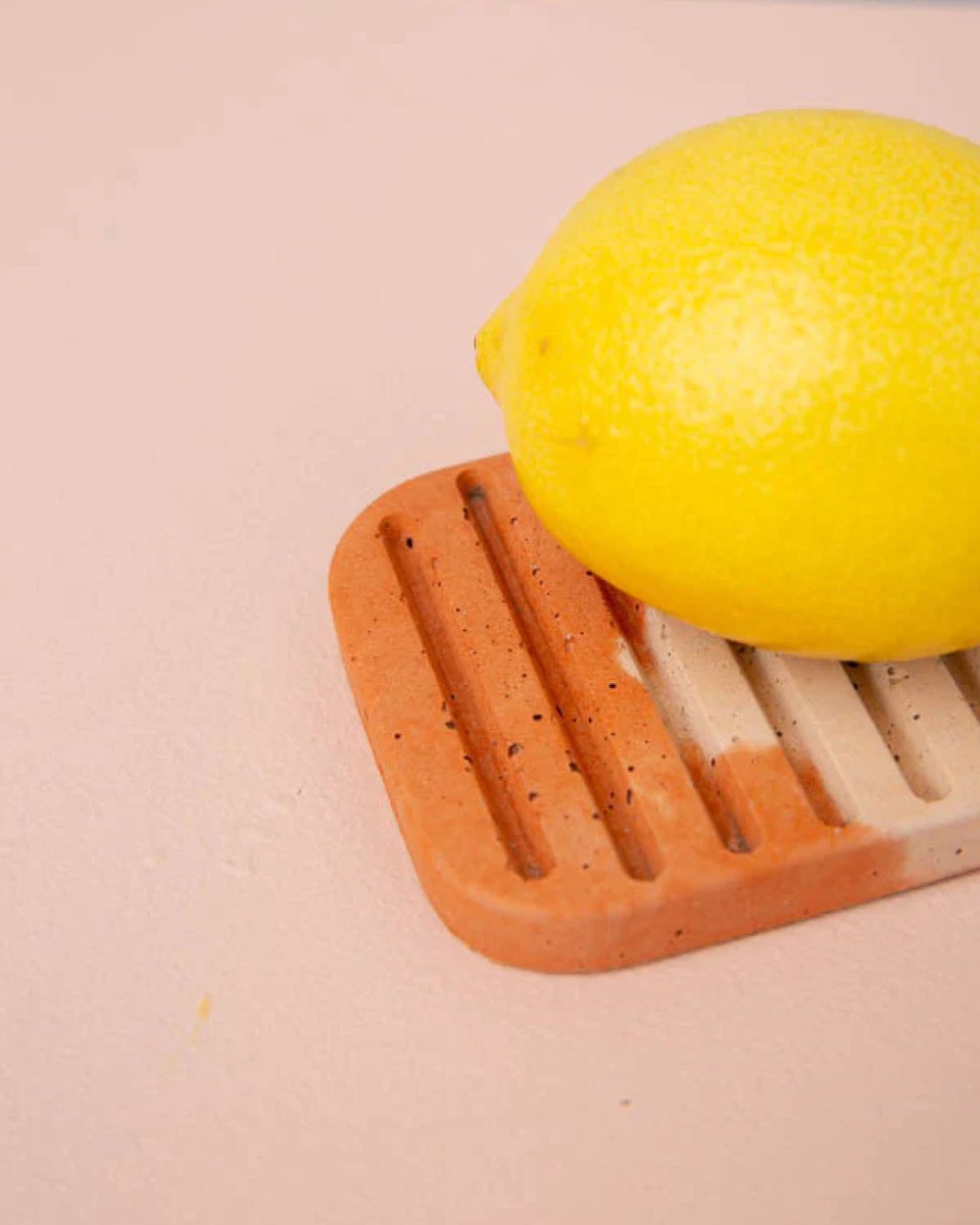 Parasol Store tweet media