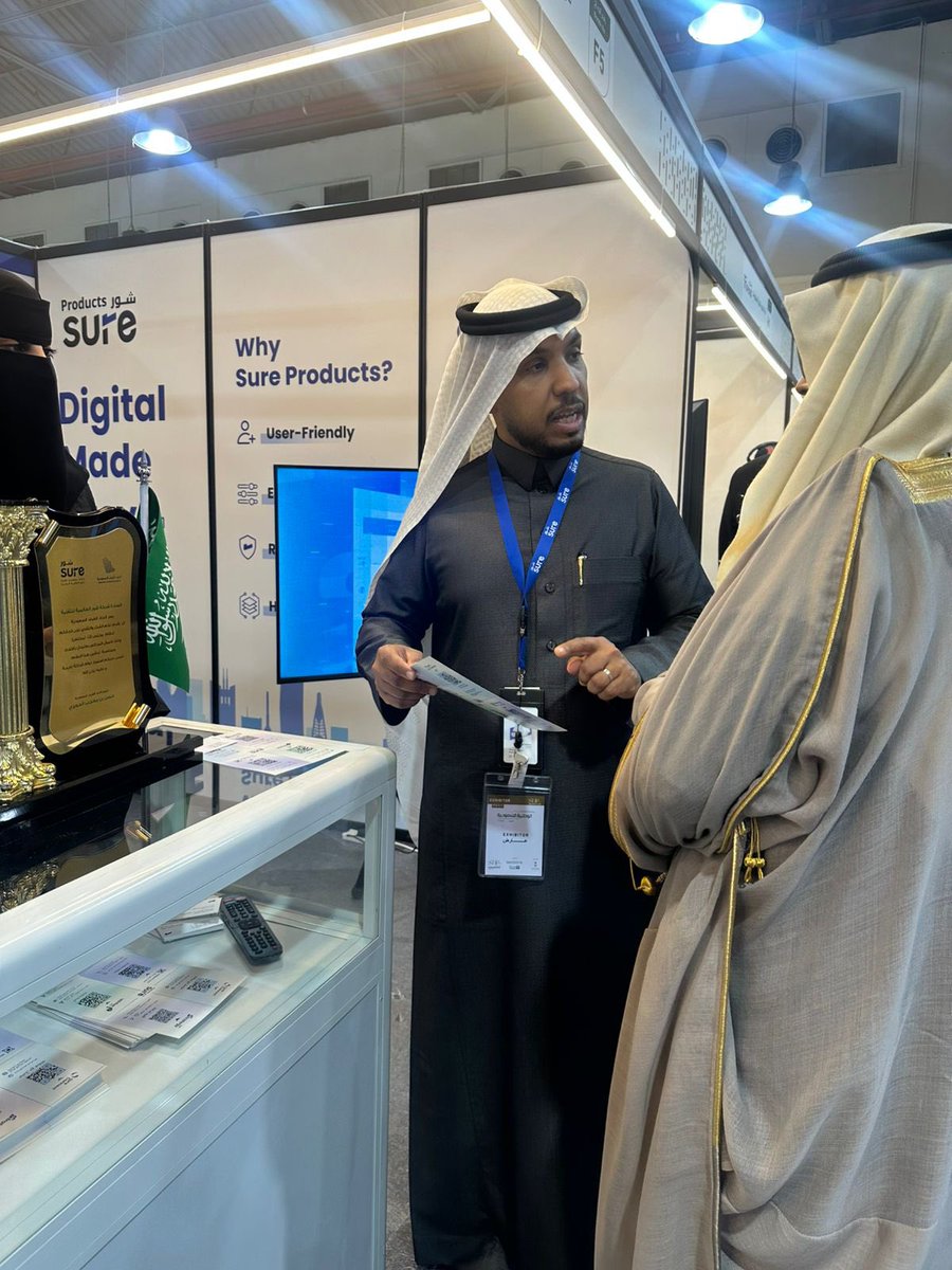 MajlesTech's tweet photo. تشرفنا الأمس بزيارة نائب السفير السعودي في الكويت يحيى القحطاني لجناحنا في #معرض_SNP.

سعدنا باستقباله وتعريفه على منتجات شور العالمية للتقنية ودورها في دعم التحول الرقمي للمؤسسات.

📍 بانتظاركم في جناح F5 - قاعة 4 لاكتشاف أحدث حلولنا التقنية!
#شور_في_SNP 
#صنع_في_السعودية https://t.co/hmPTplwhhO