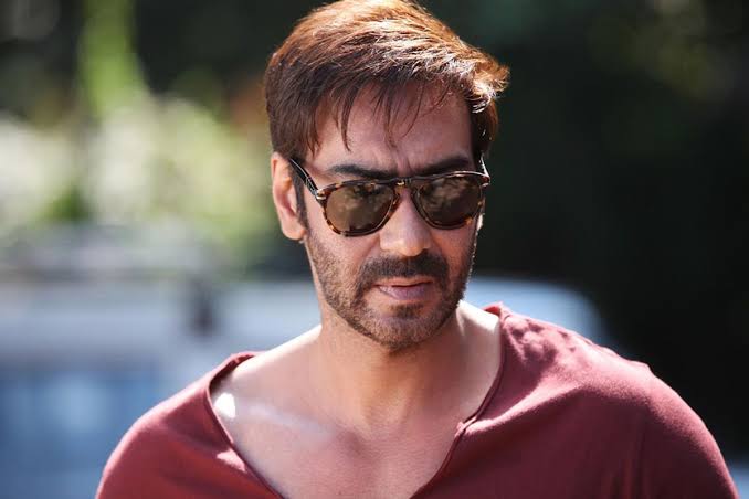 ReviewBollywoo1's tweet photo. #AjayDevgn Movie Lineup Revise 🔥

1) #Raid2 : 1st May 2025 
2) #SonofSardaar2 : 25th July 2025 
3) #DeDePyaarDe2 : 14th Nov 2025 
4) #Dhamaal4 : shoot begins from April 2025
5) #Ranger : Shoot begins from May 2025 
6) #Drishyam3 : Scripting Stage* 
7) #Shaitaan2 : Scripting Stage
8) #Golmaal5 : NO IDEA