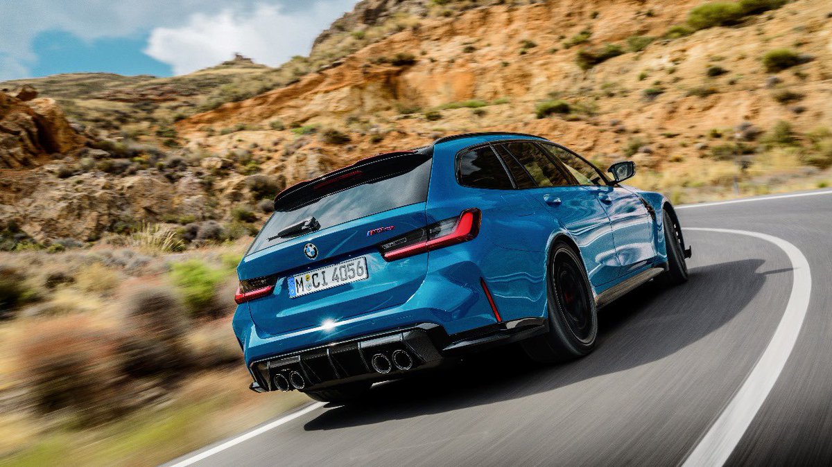 soulsofspeed's tweet photo. @BMW M3 CS Touring 
➡3.0 Inline-Six S58
➡543 Bhp and 650 Nm torque
➡19-inch front and 20-inch rear      staggered wheel setup
➡15 kgs lighter 
➡Deliveries to commence from March https://t.co/a5blQJ1vvA