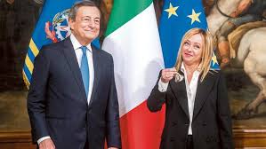 L'autorevolezza, il tratto, il rispetto delle istituzioni, la pacatezza, la persuasività dell'avere sempre il controllo della situazione e sapere come affrontarla...
Tutte doti di un leader (ma uno solo, non tutti e due).