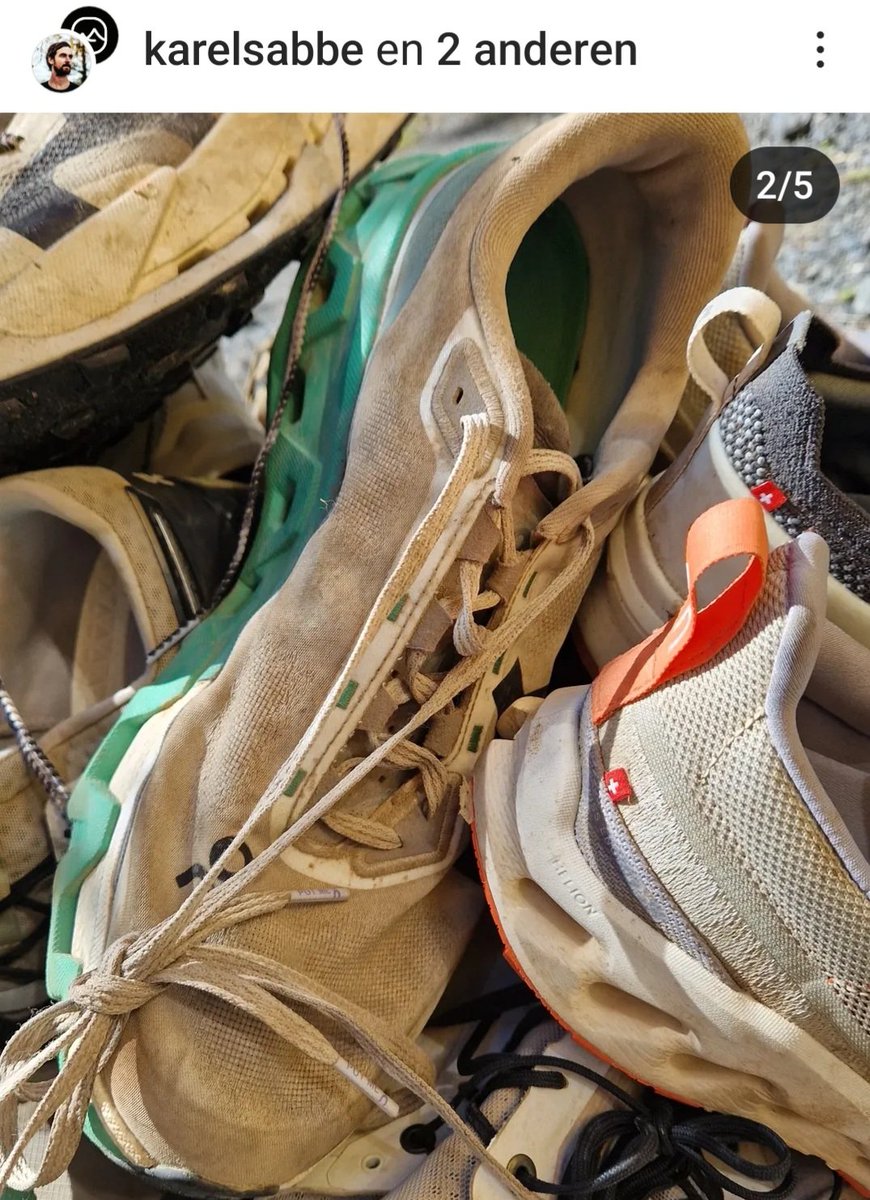 FrankDecorte's tweet image. Day 15 (109km) - 1509/3100km
#KarelSabbe suffered a lot during the kayaking and is happy he could run again.
Shoes are very important  during this #FKT on #TeAraroa. He got a partnership @on_running who delivers him shoes for every type of trail.