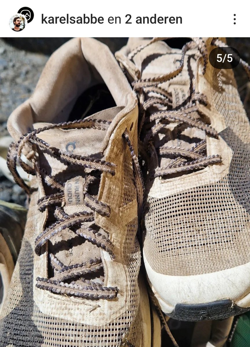 FrankDecorte's tweet image. Day 15 (109km) - 1509/3100km
#KarelSabbe suffered a lot during the kayaking and is happy he could run again.
Shoes are very important  during this #FKT on #TeAraroa. He got a partnership @on_running who delivers him shoes for every type of trail.