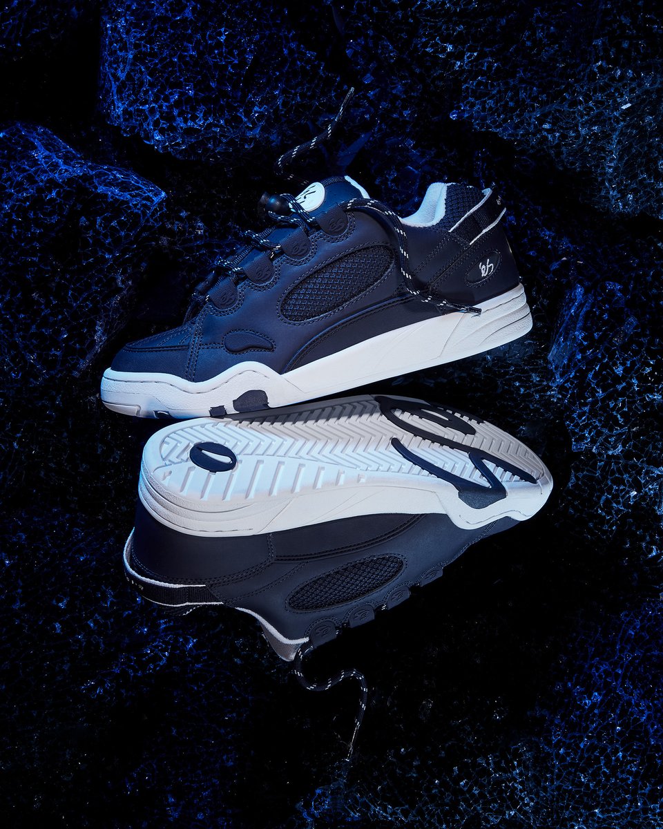 eSskateboarding's tweet photo. The legendary éS Muska dominated in 1999, and now, the Navy/White reissue is here.

As the final drop in our six-colorway series, this one’s not to be missed.

Available now at premium skate shops worldwide and https://t.co/TETsEQsinV

👟 #eS_MUSKA https://t.co/sggdHPS4sb