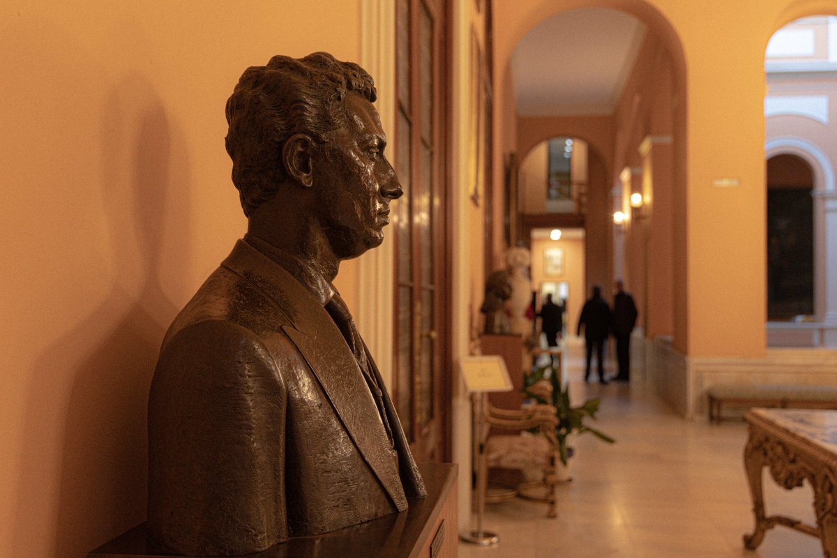 ⚫️ Tal día como hoy, en 1998, la barbarie se cernió sobre nuestra ciudad con el asesinato de Alberto y Ascen a manos de la banda terrorista ETA.

➡️ En 2007 se colocaron en la Casa Consistorial sendos bustos, obra de García Delgado, en su memoria.

Siempre en nuestros corazones.