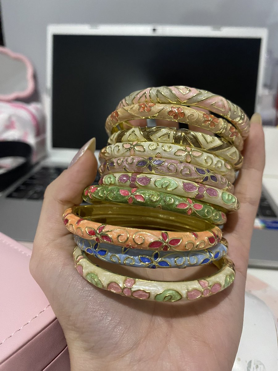 siz istediniz ben de cesitleri arttirdimmm
pirinc üzeri altın kaplama kararma solma yapmaz🫶🏻