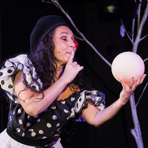 Soñando a Lorca (Ábrego Producciones)

Infantil-Familiar
Sáb. 1 y Dom. de Febrero, 18.00h
Gijón | El huerto

Publica <a href="/escenaelhuerto/">escenaelhuerto</a> 
▶️ asturtur.com/infantil-famil…

#teatro #Gijón #elHuerto #Huerto <a href="/EscenAsturias/">EscenAsturias</a> <a href="/JuventudGijon/">Juventud Gijón/Xixón</a> <a href="/conseyu_cmpa/">CMPA.es</a> <a href="/gmjovellanos1/">C.P. G.M.JOVELLANOS- GIJÓN</a> <a href="/IES1Gijon/">IES Número 1 Gijón</a> <a href="/cplloreu/">Colegio Público Lloréu</a>
