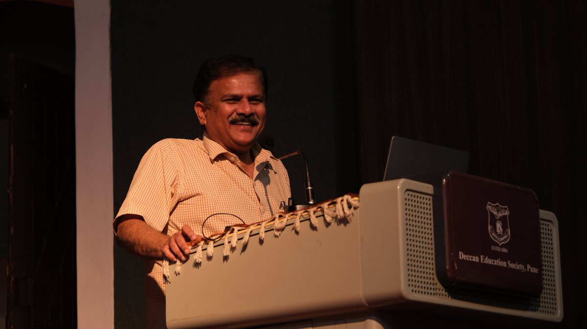 Jrvgti_official's tweet image. Interaction with Students on Bamboo in Interior Design by Sanjeev Karpe

#bamboointeriors #sustainableliving #designwithnature #sanjeevkarpe #interiordesign #studentinteraction #fergussoncollege #jrvgti #pune