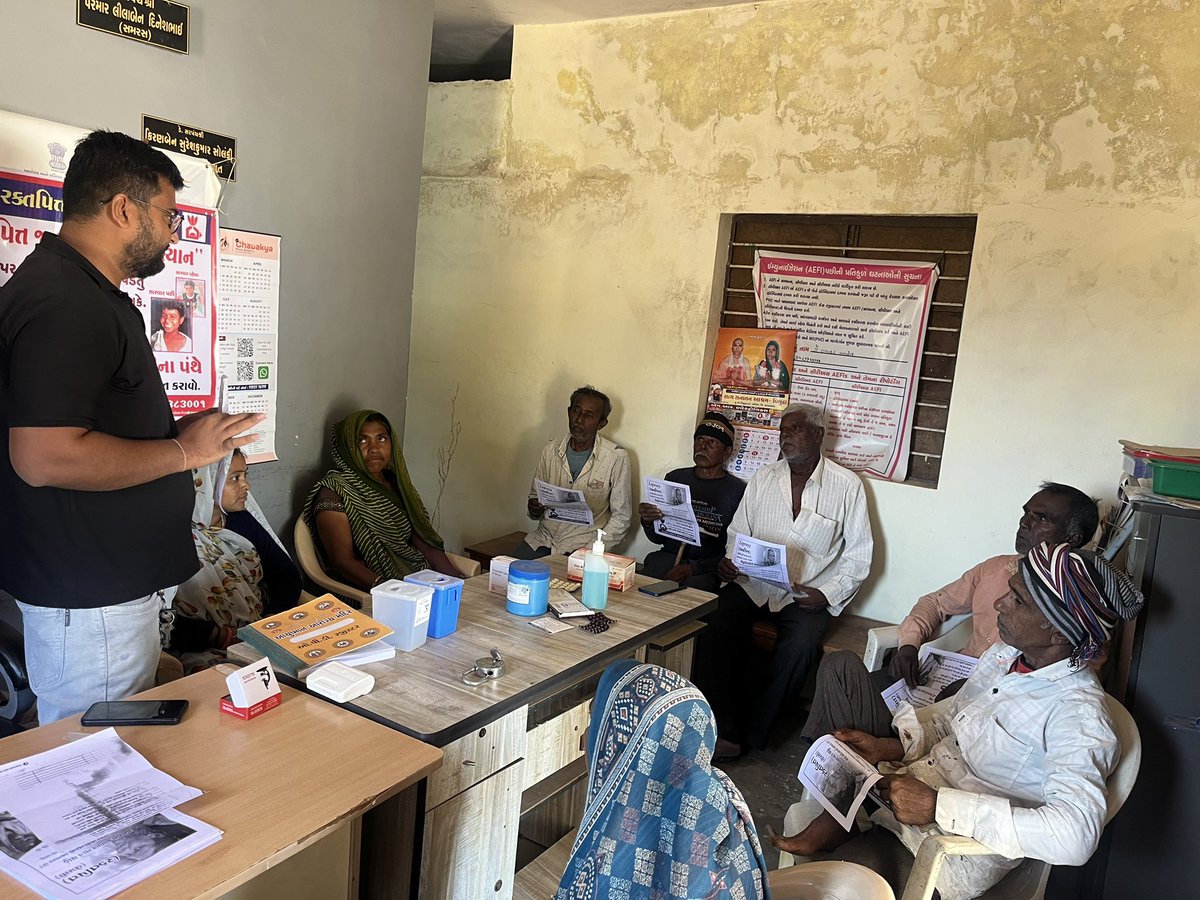 DharapurSbcc's tweet image. આજ રોજ આયુષ્માન આરોગ્ય મંદિર -ધારાપુર ખાતે સ્પર્શ રક્તપીત જન જાગૃતિ અભિયાન અંતર્ગત ગ્રામ સભા યોજવામાં આવી અને પ્રતિજ્ઞા લેવા મા  આવી.
આમ - ધારાપુર 
પી. એચ. સી - ચિત્રોડા
@THOIDAR @SBCCSk @IdarSbcc @CdhoSabarkantha