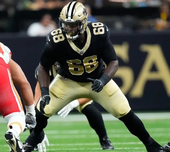 Arlington Renegades sign OG Mark Evans II from <a href="/UAPBLionsFB/">𝐆𝐨𝐥𝐝𝐞𝐧 𝐋𝐢𝐨𝐧𝐬 𝐅𝐨𝐨𝐭𝐛𝐚𝐥𝐥 🏈</a> per <a href="/FOXSports/">FOX Sports</a>

A 4x 1st team All-SWAC OL and <a href="/philsteele042/">Phil Steele</a> FCS OL of the year winner,  Evans went undrafted in the 2023 #NFL draft but signed with the New Orleans #Saints as an UDFA. 

He was a former USFL college