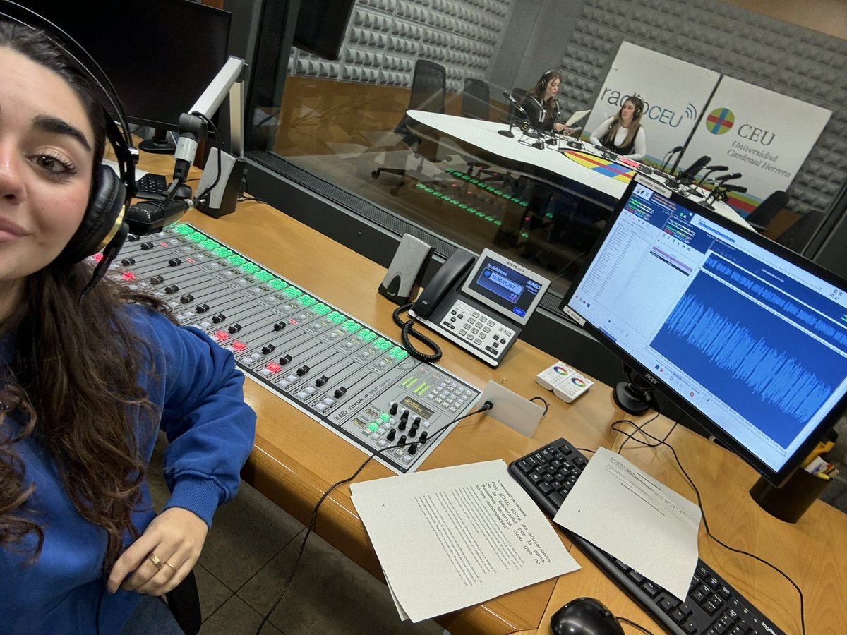 INFORMATIVOS está ON AIR 🚨
Nuestras colaboradoras <a href="/alecargarcia/">Alejandra Carrillo</a> <a href="/Joseephinee__/">Josephine Burgos</a> @lolacabaaller cuentan las últimas noticias.