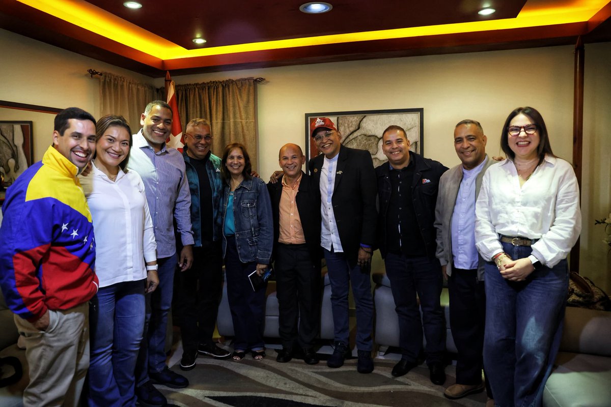Asamblea Nacional Cuba (@asambleacuba) on Twitter photo Recibió <a href="/anamarianpp/">Ana Mari Machado</a>, vicepresidenta de <a href="/AsambleaCuba/">Asamblea Nacional Cuba</a>🇨🇺, a delegación parlamentaria de la hermana República Bolivariana de #Venezuela🇻🇪; encabezada por Pedro Carreño, presidente de la Comisión Permanente de Administración y Servicios de la <a href="/Asamblea_Ven/">Asamblea Nacional 🇻🇪</a>, a su llegada a La Habana Recibió <a href="/anamarianpp/">Ana Mari Machado</a>, vicepresidenta de <a href="/AsambleaCuba/">Asamblea Nacional Cuba</a>🇨🇺, a delegación parlamentaria de la hermana República Bolivariana de #Venezuela🇻🇪; encabezada por Pedro Carreño, presidente de la Comisión Permanente de Administración y Servicios de la <a href="/Asamblea_Ven/">Asamblea Nacional 🇻🇪</a>, a su llegada a La Habana