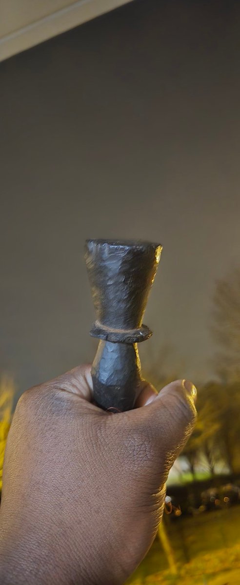 Tout en souscrivant à l’appel du Chef de l’État, j’invite la population congolaise, particulièrement celle de l’Ubangi à la vigilance et en appelle donc à la mobilisation de toutes les couches de la population.
À notre jeunesse guerrière, de s’enrôler massivement aux FARDC.

#ADN