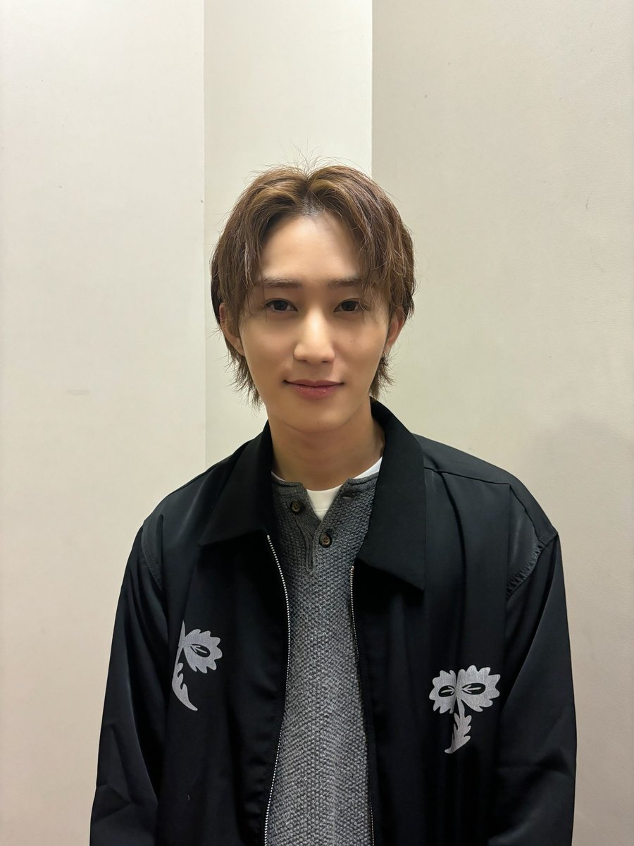 jr_official_X's tweet photo. 【 📺Drama 】

#橋本涼 が出演するドラマ
『 #コールミー・バイ・ノーネーム 』
お楽しみいただいてますか⁇🌝💙

本日は第四夜「善意の証明」が放送です📺✨

ぜひお楽しみに👀💫

#コルミノ
#HiHiJets https://t.co/ptnS68otLq