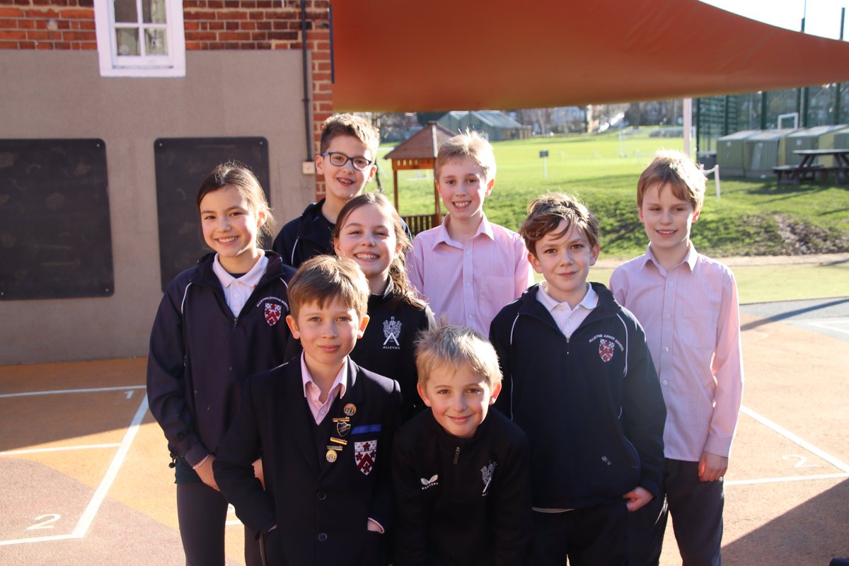 Alleyns_Junior's tweet photo. Congratulations to Olivia, Max, Nikita, Thomas, Natty, Daniel, Olivia, Michael and Lucy #AlleynsYear6 #AlleynsYear5 who are all through to the @quizclubuk National Science Finals! #Science #allwecanbe https://t.co/xVb3Lu7z3B