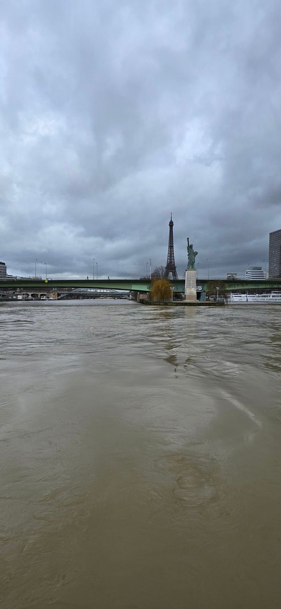Boat tour past the statue of liberty?