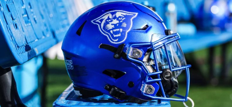 #AGTG After a great conversation with <a href="/DellMcGee/">Dell McGee</a> I am beyond blessed to receive my 1st D1 Football Offer from <a href="/GeorgiaStateFB/">GSU Football</a> 
<a href="/COACH_ESPI/">Gil Espinoza</a>  <a href="/Matttur/">Matt Turner</a> <a href="/CoachJoeyRider1/">joey rider</a> <a href="/CoachJimboHale/">Jimbo Hale</a> <a href="/EastHall_FB/">East Hall Vikings Football</a>