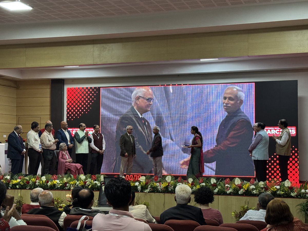 Shobana Rajan MD, FASA (@shobanarajan51) on Twitter photo Dr. H.H.Dash receives the distinguished mentor award at #GARC25.
He is a mentor to many of us neuroanesthesiologists.<a href="/hhdashneuro/">Hari Hara Dash</a> <a href="/deepak_neuro/">Deepak Sharma</a> <a href="/ISNACCINDIA/">ISNACC</a> <a href="/SNACCNeuro/">SNACC</a> Dr. H.H.Dash receives the distinguished mentor award at #GARC25.
He is a mentor to many of us neuroanesthesiologists.<a href="/hhdashneuro/">Hari Hara Dash</a> <a href="/deepak_neuro/">Deepak Sharma</a> <a href="/ISNACCINDIA/">ISNACC</a> <a href="/SNACCNeuro/">SNACC</a>