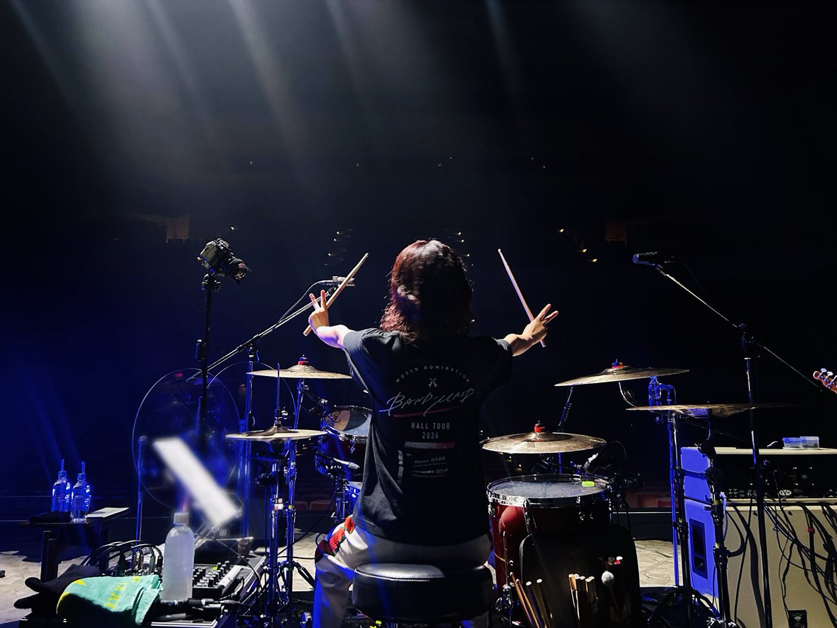 Hayy Thunder Thursday!  #bandmaid <a href="/achi_bandmaid/">BAND-MAID AKANE</a> #MAIDIT #ToiEtMoi #Shambles #Snoopy #ChemicalReaction #Gorilla #Afterlife #Bananas #ForbiddenTale #Dice #Hate #Alone #FlyingHigh #TakeMeHigher 🥰🥰🦍🍌🍜🍣🪘🥁💛💛💞💞☮️❤️‍🔥We love you Ah-chan!!!