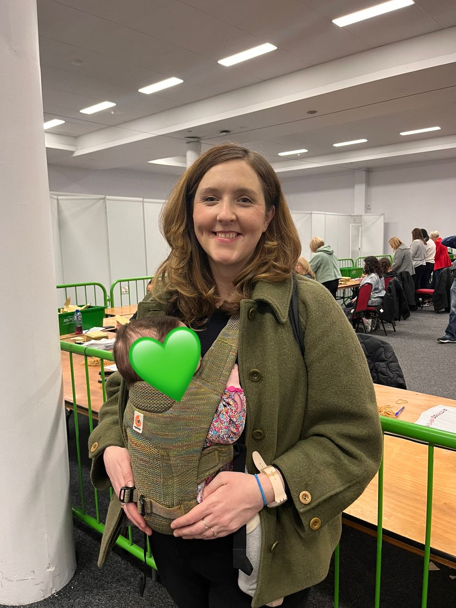 EvaDowling's tweet image. Congratulations to the three incumbent senators in this final NUI election. Outstanding results! Huge thanks to everyone who voted, nominated, campaigned for and supported me 💚 Best of luck to my @greenparty_ie colleagues @hazechu and @smytho over in TCD