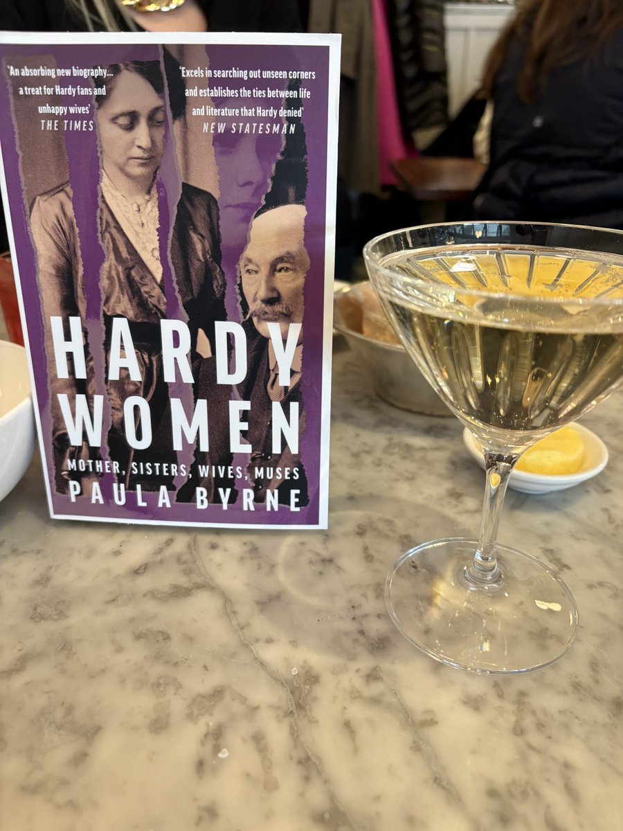 Dr Paula Byrne Author FRSA (@paulajaynebyrne) on Twitter photo Hardy Women is out in paperback today! Wonderful to stop by <a href="/WstonesChiswick/">Waterstones Chiswick</a> ! A big thank you to <a href="/ArabellaPike/">Arabella Pike</a> <a href="/WmCollinsBooks/">William Collins Books</a> 💜📚#pubday #bookbirthday Hardy Women is out in paperback today! Wonderful to stop by <a href="/WstonesChiswick/">Waterstones Chiswick</a> ! A big thank you to <a href="/ArabellaPike/">Arabella Pike</a> <a href="/WmCollinsBooks/">William Collins Books</a> 💜📚#pubday #bookbirthday