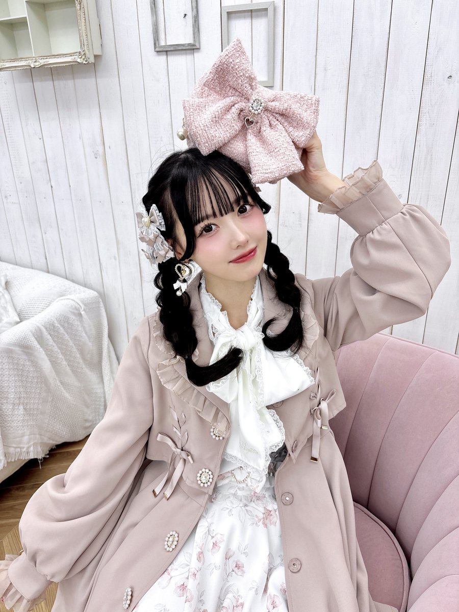 momonamatsumoto's tweet image. ぽやすみなさい🌙* :ﾟ

🎀 #ぽしのおしらせ

だいすきな @ROJITA__jp さんの
『2025 Spring Collection』モデルに就任しました🩷ᩚ

みんなのおかげで2024Summer Collection、AWのモデルさんから続けさせて頂けて幸せです💕

春も可愛いをたくさんお届けします🌸
ぜひお迎えしてくれたら嬉しいです🫶🏻…