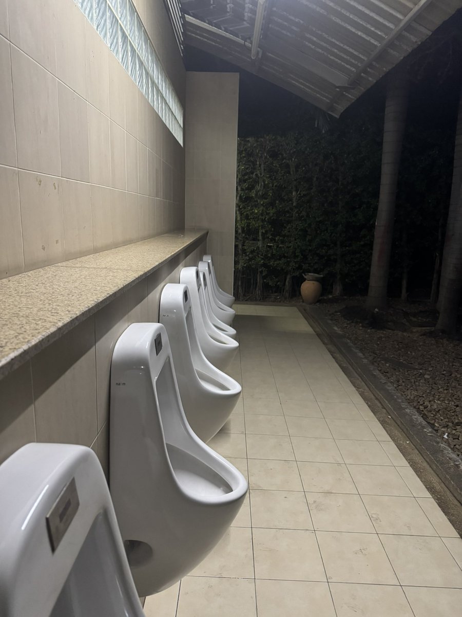 นานๆมาที ปั้มในตำนานยังมีอยู่ ไม่ต้องถามนะว่าที่ไหน ไม่ขอบอกลายละเอียด