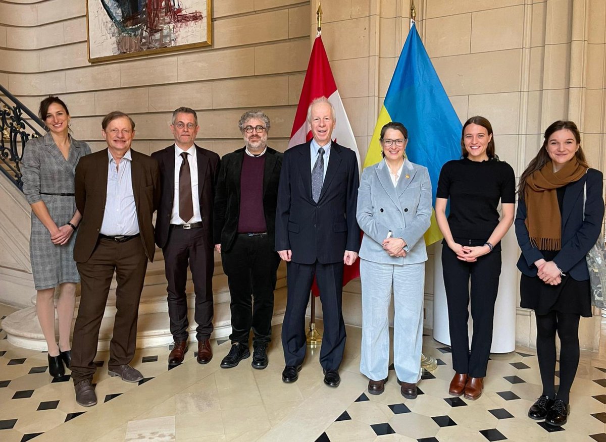 Ambassade du Canada en France (@ambcanfrance) on Twitter photo Table-ronde avec Catherine Stewart <a href="/AmbCanClimat/">Ambassadrice du Canada des changements climatiques</a> et des experts 🇫🇷 des questions climatiques sur les enjeux de la lutte contre les #ChangementsClimatiques, priorité 🇨🇦🇫🇷, dans le cadre des présidences successives 🇨🇦🇫🇷 du #G7. Table-ronde avec Catherine Stewart <a href="/AmbCanClimat/">Ambassadrice du Canada des changements climatiques</a> et des experts 🇫🇷 des questions climatiques sur les enjeux de la lutte contre les #ChangementsClimatiques, priorité 🇨🇦🇫🇷, dans le cadre des présidences successives 🇨🇦🇫🇷 du #G7.