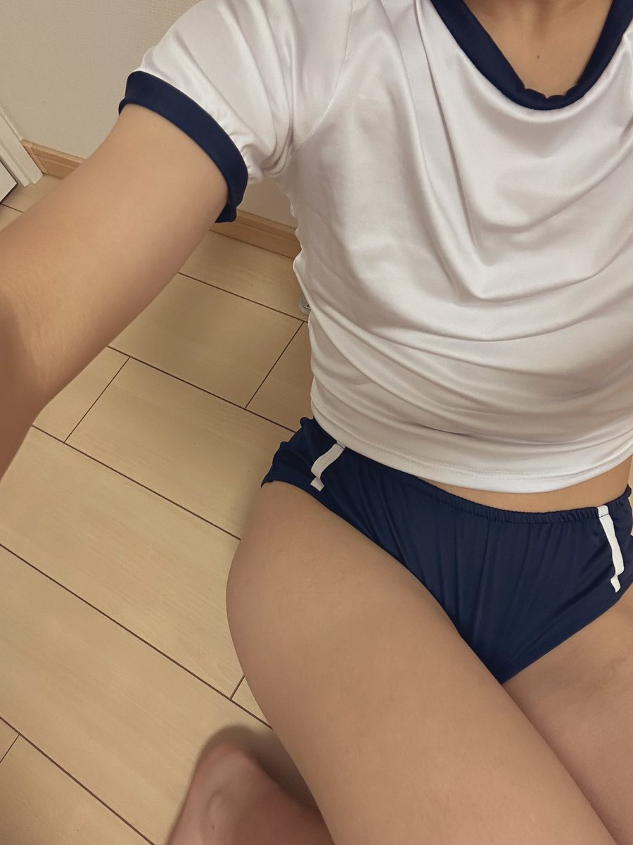 ストレッチ手伝って😢