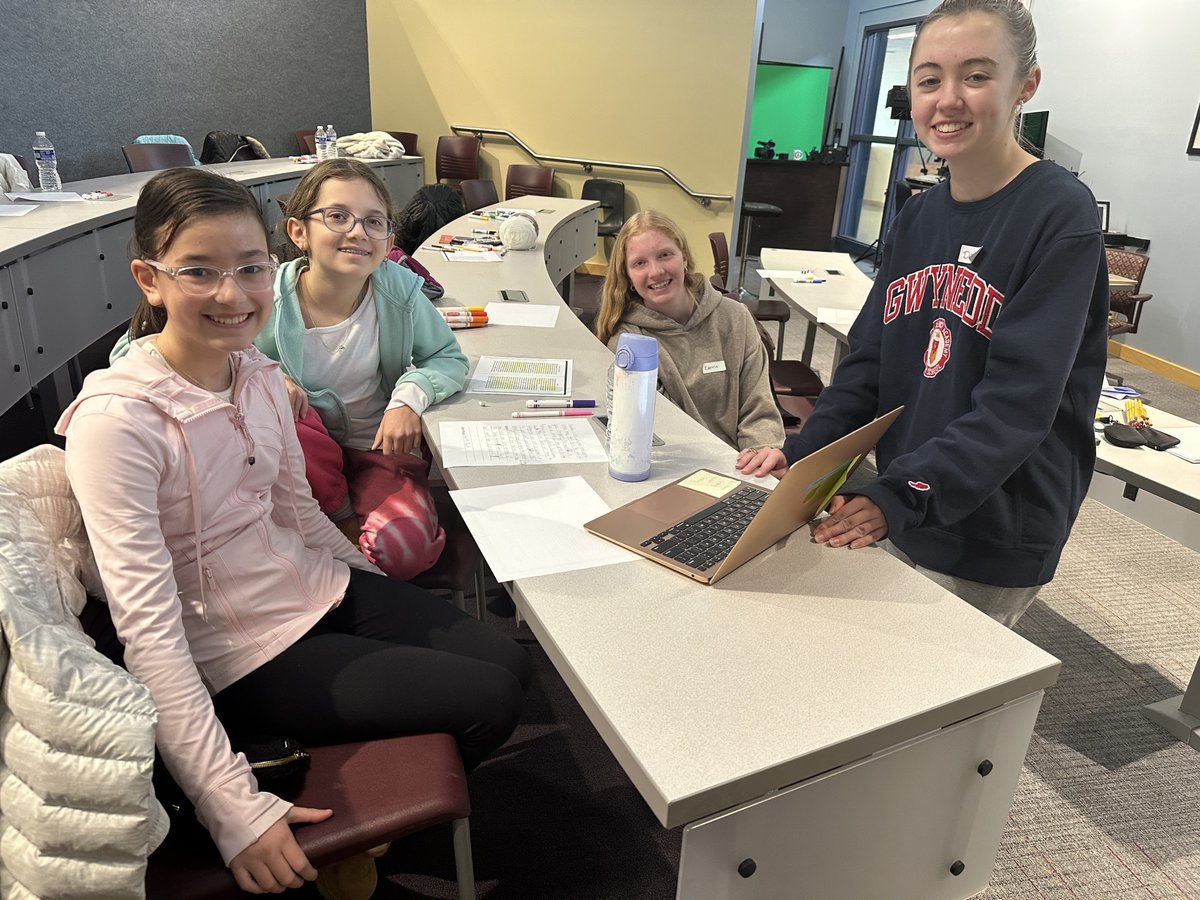 Saturday was a blast! Middle schoolers teamed up with Gwynedd student volunteers to dive into the world of podcasting at STEM Saturday!  In small groups, they created podcasts on fun topics - favorite music, the best spots on the boardwalk, top sports, and Catholic Schools Week!