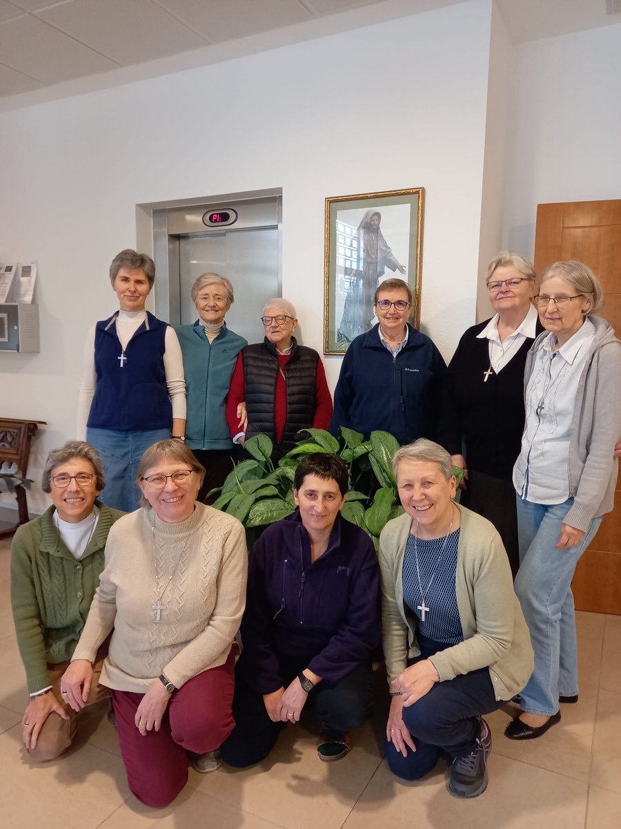 El Equipo provincial de Polonia se reunió con el Equipo de España en Madrid. Durante cinco días trabajaron juntas, conocieron algo de la realidad de España, compartieron varios momentos con rscj de la zona... Otro paso importante hacia la Nueva Provincia ESP-POL