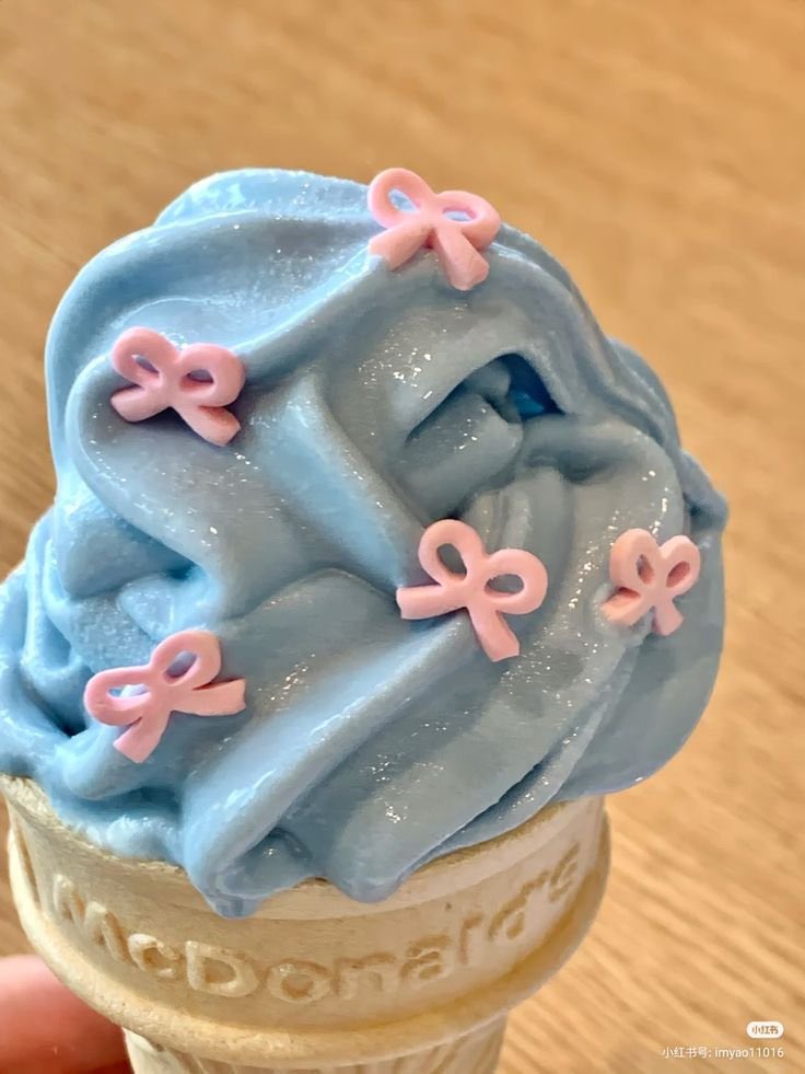 sweetxdessert's tweet photo. soft serve ice cream https://t.co/iQ6FVI8i4w