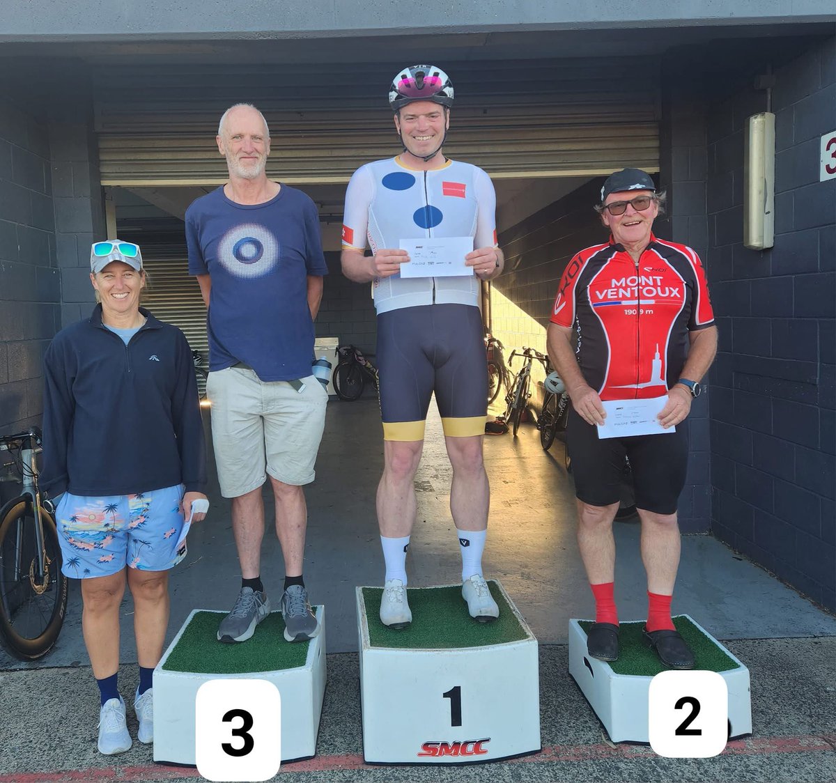 NJC_Commentator's tweet image. Absolutely delighted to get the Golden Sixty colours back in the winners enclosure! 🤍💙💛🥇

SMCC | D Grade 🥇| Sandown 

Mostly a solo breakaway before sprinting for the win! ☺️

Felt very good! 
Thanks @SouthernMasters 

#852Cycling 🇭🇰 | #Australia