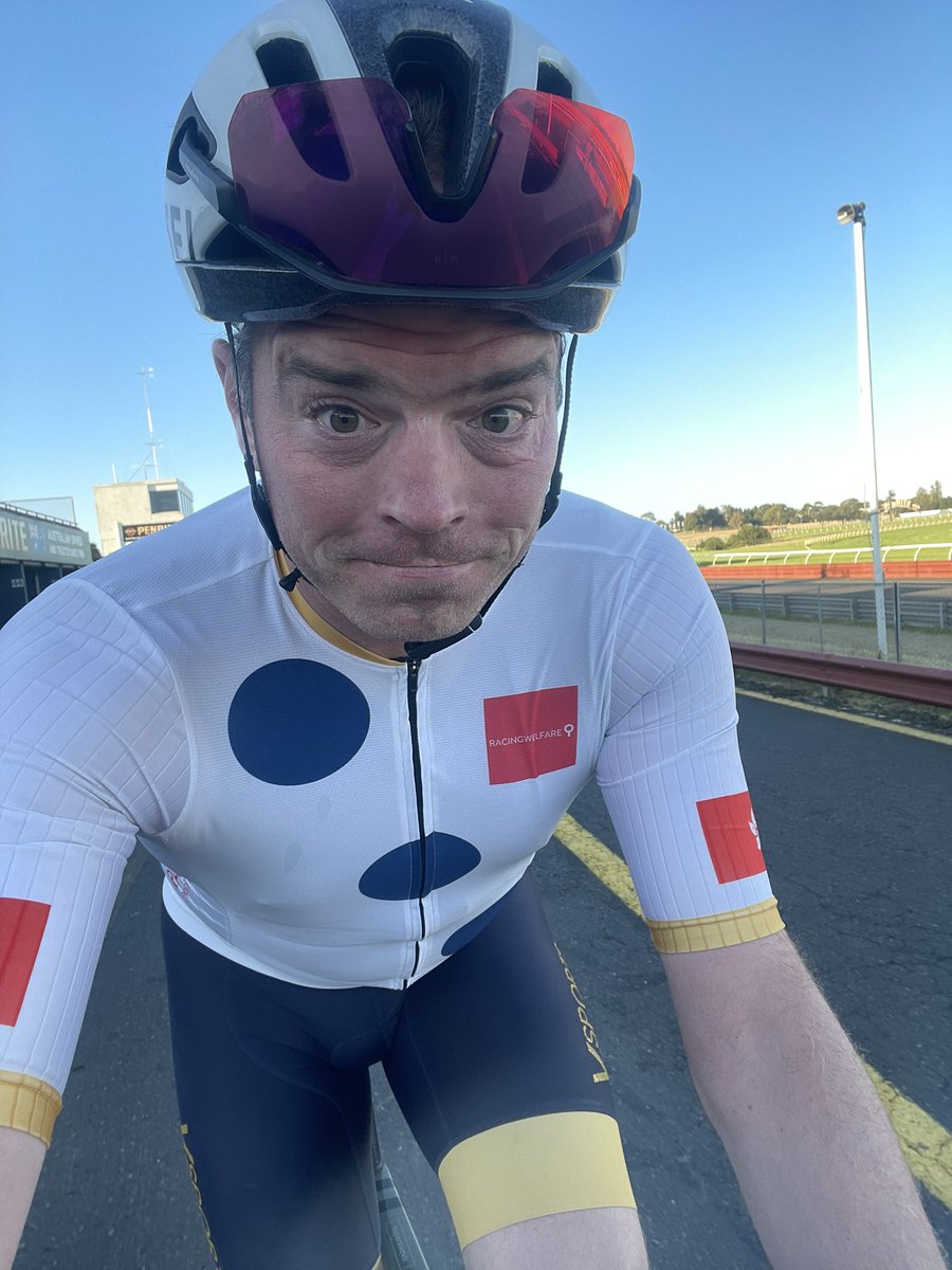 NJC_Commentator's tweet image. Absolutely delighted to get the Golden Sixty colours back in the winners enclosure! 🤍💙💛🥇

SMCC | D Grade 🥇| Sandown 

Mostly a solo breakaway before sprinting for the win! ☺️

Felt very good! 
Thanks @SouthernMasters 

#852Cycling 🇭🇰 | #Australia