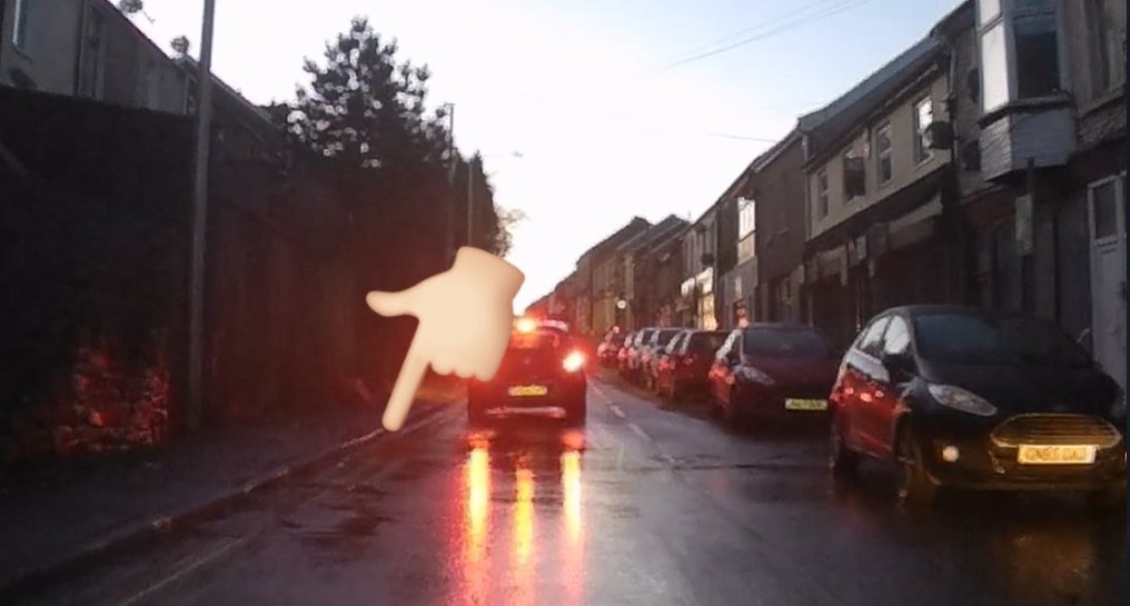dai_walters's tweet image. When is this water feature going to be repaired in Oxford street, Pontycymmer? big pothole starting open up and constant flowing water @BridgendCBC also any chance on sorting out the drains on the way up from Llangeinor to Blaengarw they are all blocked & Overflowing