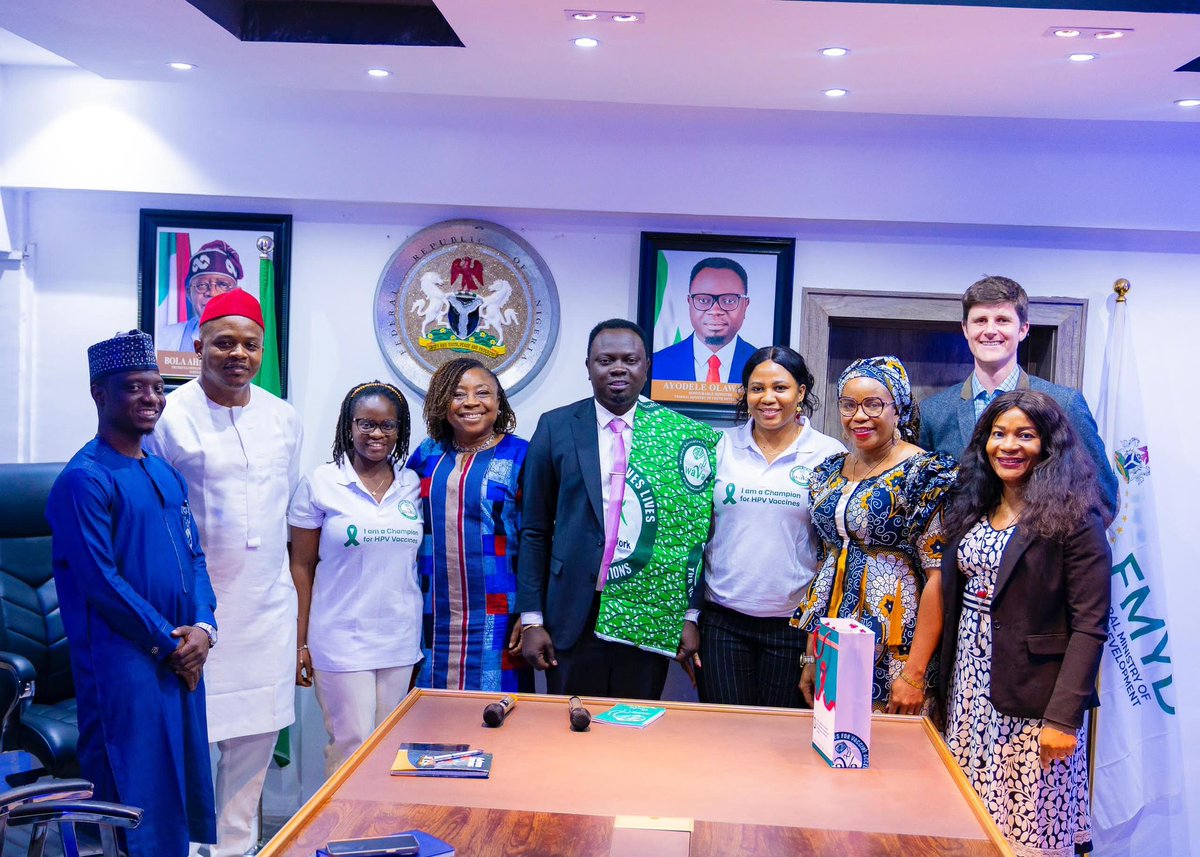 On 28th January 2025, Direct Consulting Logistics (DCL) attended a fruitful meeting with the Honourable Minister of Youth Development, Comrade Ayodele Olawande, who was delighted to join the HPV vaccine champions.