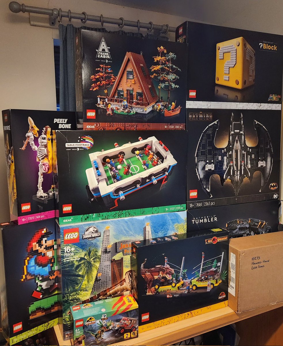 lotsabricks's tweet photo. January's Lego Haul 🤑
A-Frame Cabin (21338) - Retired
"?" Block (71395) - Retired
Peely Bone (77072)
Table Football (21337) - Retired
T-Rex Breakout (76956) - Retired
T-Rex Rampage (75936) - Retired
Batmobile Tumbler (76240)
1989 Batwing (76161) - Retired
Mario &amp; Yoshi (71438) https://t.co/koqmiRXLK8