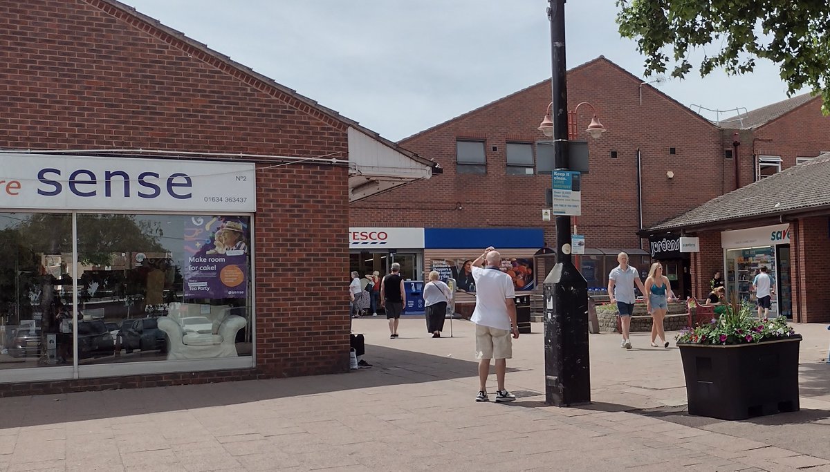 Medway Council (@medway_council) on Twitter photo Rainham Reimagined: Help us create a new Feasibility Study for the town centre
What do you like about the town centre and what do you want to see improved? 
The survey closes at 11:59pm on Sunday, 16 February 👉 orlo.uk/Rainham_town_c…
#FutureRainham #LoveRainham Rainham Reimagined: Help us create a new Feasibility Study for the town centre
What do you like about the town centre and what do you want to see improved? 
The survey closes at 11:59pm on Sunday, 16 February 👉 orlo.uk/Rainham_town_c…
#FutureRainham #LoveRainham