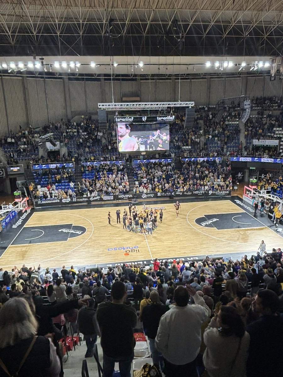 TodoGolesRadio's tweet image. 🏀 ¿Quieres estar el domingo en el Santiago Martín animando al @CB1939Canarias en su partido ante @CBBreogan?

🎟️🎟️ Sorteamos ENTRADAS DOBLES.

✅ Sigue nuestra cuenta y repostea aquí 👇🏼👇🏼