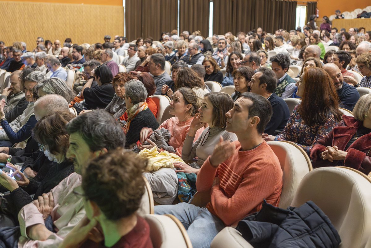 Festival CUÉNTALO (@cuentalofest) on Twitter photo El Observatorio de la Cultura sitúa a #Cuéntalo <a href="/AytoLogrono/">Ayuntamiento Logroño</a> entre las mejores propuestas culturales de La Rioja con el tercer puesto junto al <a href="/TeatroBreton/">Teatro Bretón</a>
📕 Un reconocimiento que no sería posible sin el apoyo de todos los que participan, nos siguen… ¡¡Muchas gracias!! El Observatorio de la Cultura sitúa a #Cuéntalo <a href="/AytoLogrono/">Ayuntamiento Logroño</a> entre las mejores propuestas culturales de La Rioja con el tercer puesto junto al <a href="/TeatroBreton/">Teatro Bretón</a>
📕 Un reconocimiento que no sería posible sin el apoyo de todos los que participan, nos siguen… ¡¡Muchas gracias!!