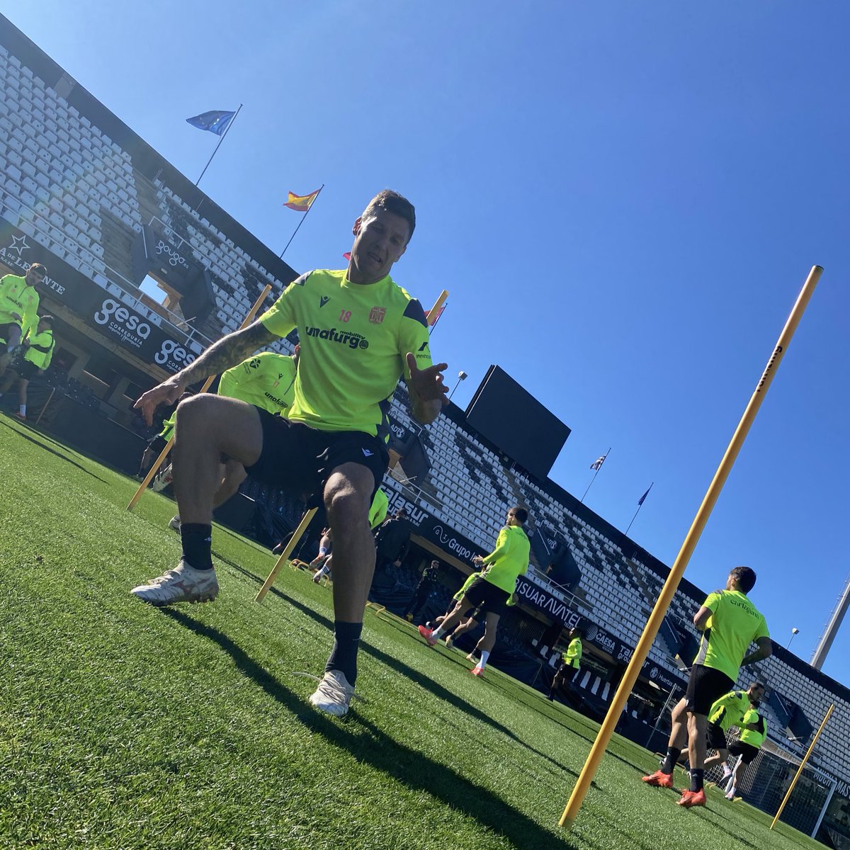 FC Cartagena tweet media