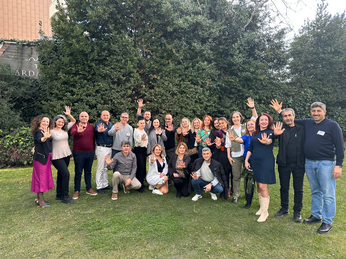 Yarıyıl tatili, dinlenme ve yenilenme zamanı olsa da, öğrenme yolculuğumuz hiç bitmiyor! 
Ocak ayı boyunca farklı mesleki gelişim programlarımız ve 11. ÖRAV Yarıyıl Atölyeleri kapsamında öğretmenler, öğrenciler ve velilerle bir aradaydık.

📆 18-19-20 Ocak – Temel Eğitim ve Erken