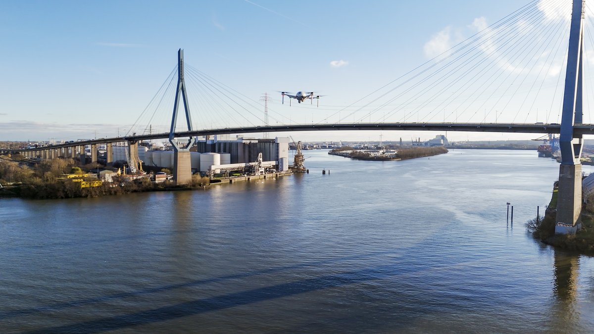 Revolutionizing #portoperations in Europe with the Optimus system! 
From #security &amp; logistics to infrastructure #inspections, our 24/7 autonomous #drone enhances efficiency with: 
✅ Advanced surveillance 
✅ Real-time data 
✅ Rapid response. 
$ONDS