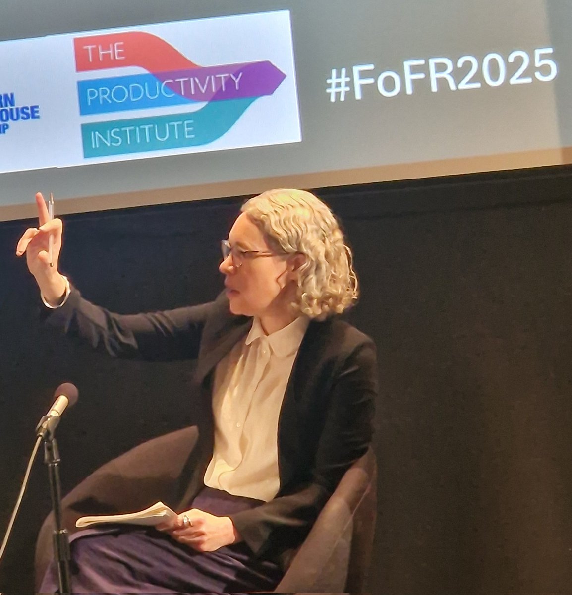 Evelyn Welch (@evelynwelch2013) on Twitter photo Great to join colleagues at the #FoF2025, Festival of Flourishing Regions, in Bristol. It was good to hear <a href="/PalieSmart/">Professor Palie Smart</a> announce the SouthWest Productivity Forum and Prof Helen Simpson's insights into Bristol's opportunities to drive regional growth at pace. <a href="/BristolUni/">University of Bristol</a> Great to join colleagues at the #FoF2025, Festival of Flourishing Regions, in Bristol. It was good to hear <a href="/PalieSmart/">Professor Palie Smart</a> announce the SouthWest Productivity Forum and Prof Helen Simpson's insights into Bristol's opportunities to drive regional growth at pace. <a href="/BristolUni/">University of Bristol</a>