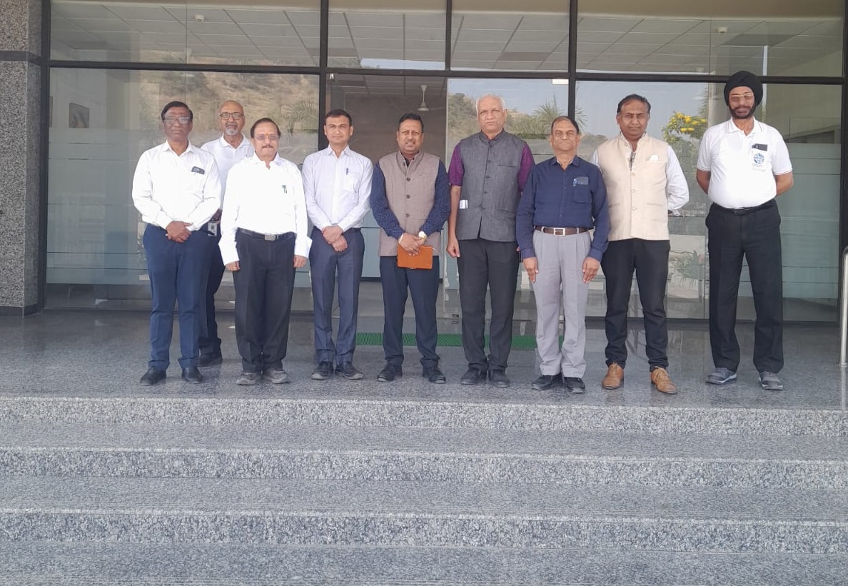 STPIPune's tweet photo. Shri Ajay Prasad Shrivastava, Director, STPI-Pune visited the Deogiri Electronics Cluster at Chhatrapati Sambhajinagar. He explored possibilities to collaborate for innovation and growth in the Marathwada region.

#STPIINDIA #GrowWithSTPI
@arvindtw @stpiindia https://t.co/JQttyn0ePZ
