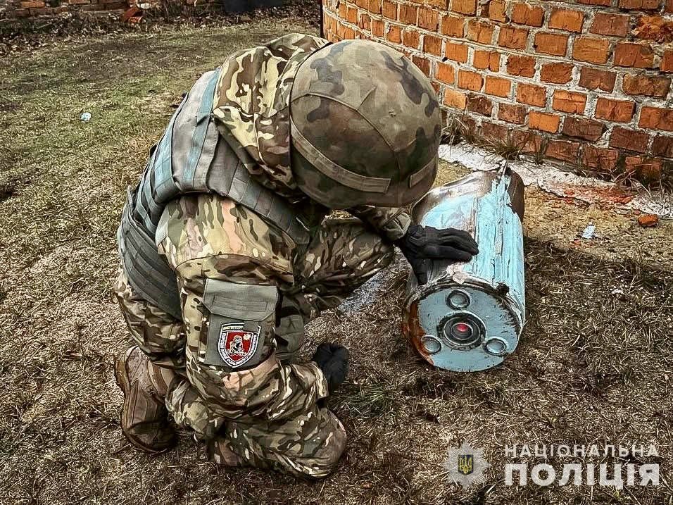 GrandpaRoy2's tweet image. A 90kg warhead for the Russian Shahed-136 UAV.
This is a big increase over the family of 50kg warheads previously seen.
The Russians announced in April 2024 they had developed a shaped-charge 90kg warhead, but this is the first one to be recovered intact.