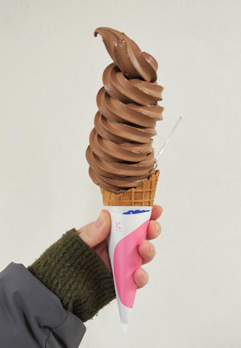 きのとやの極上チョコソフト550円。サロン・デュ・ショコラ(丸井今井