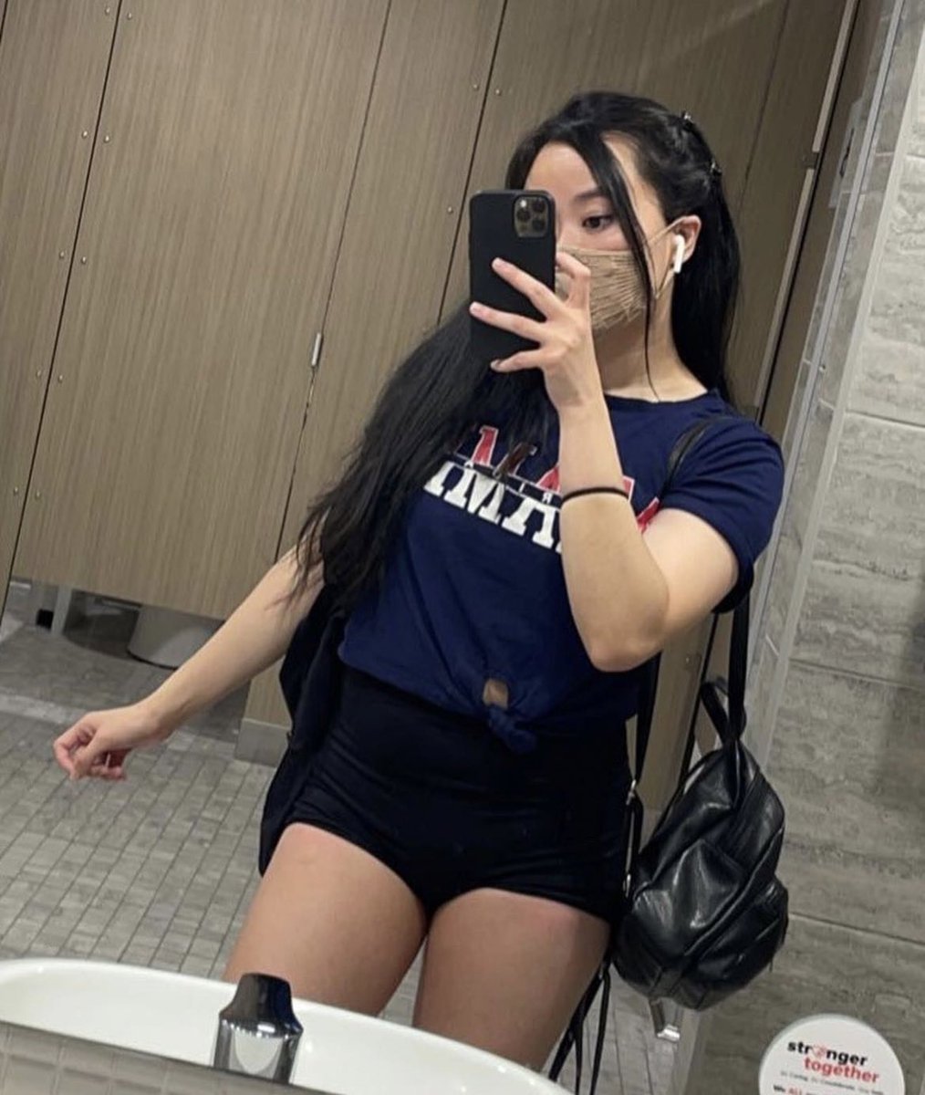 martineztodd111's tweet image. Asian❤️