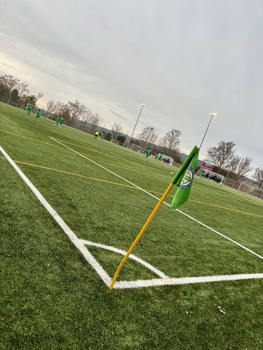 ¡Líderes!
Senior <a href="/AD_El_Pardo/">AD El Pardo</a> 

𝐀.𝐃. 𝐄𝐋 𝐏𝐀𝐑𝐃𝐎 
adelpardo.com 
@ad_el_pardo_1963

¡Vamos Pardo! 💚
#elpardo 🦌
#mingorrubio
#Escueladefútbolelpardo ⚽️
oficial.adelpardo@gmail.com